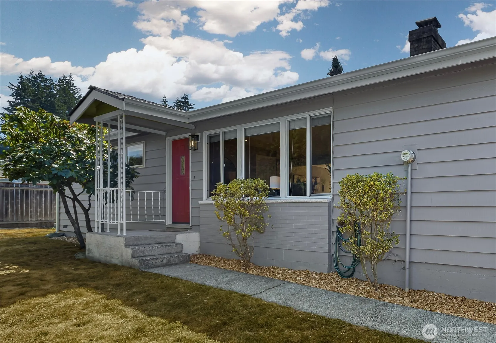 Property photo for 10527 Beardslee Boulevard, Bothell photo 2