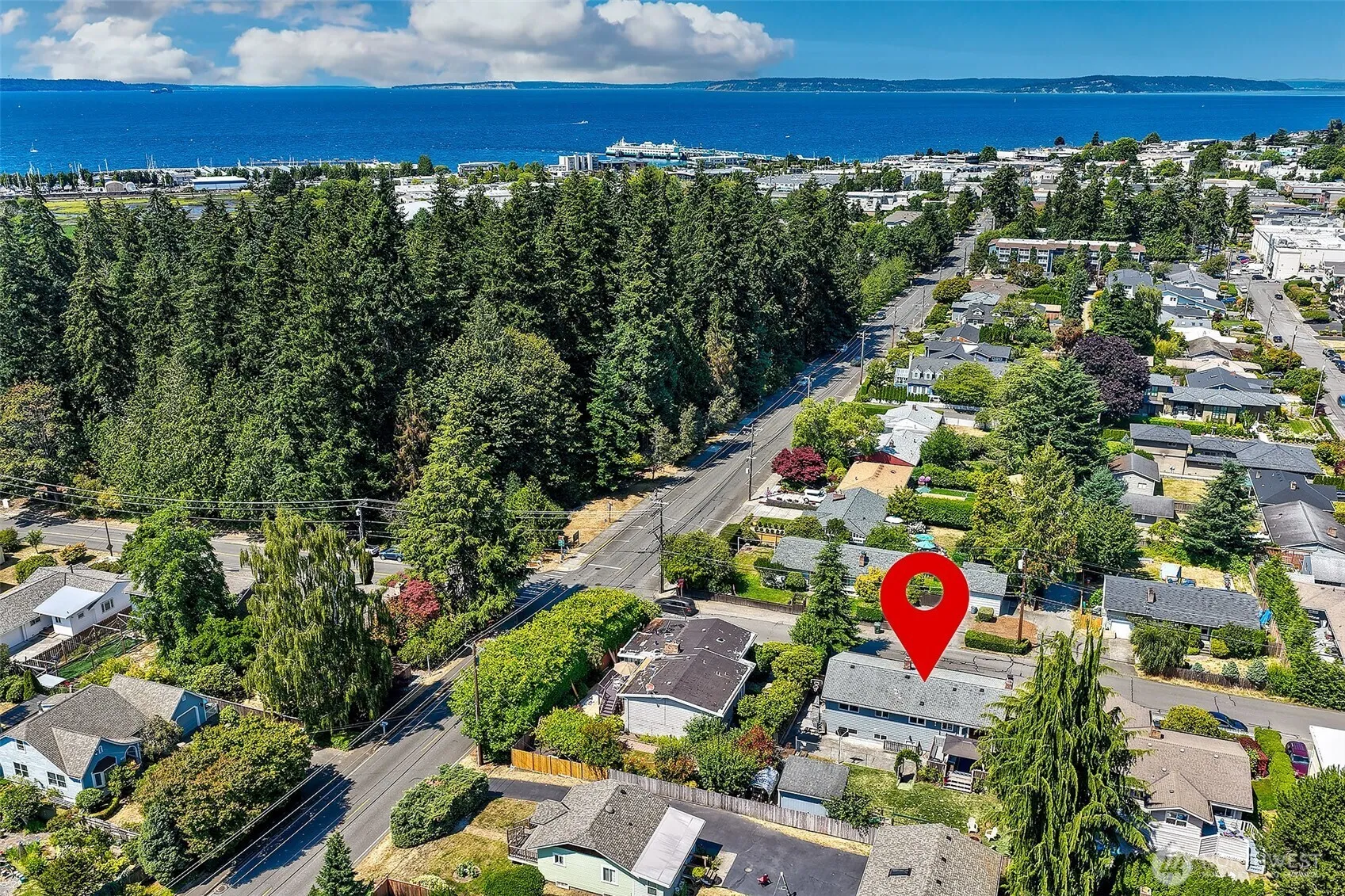 Property photo for 310 Pine Street, Edmonds photo 2