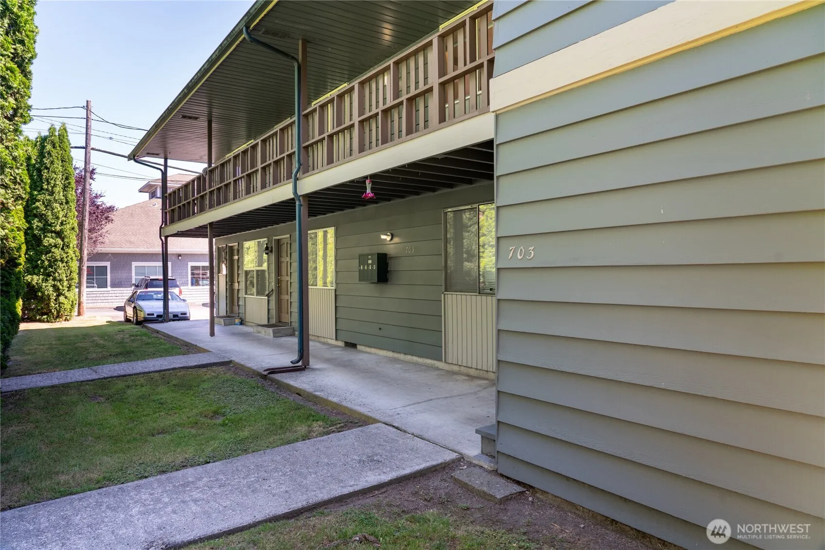 Property photo for 703 Broadway Street, Arlington