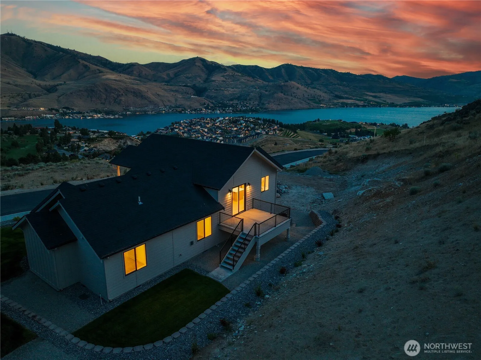 Property photo for 926 Long Drive, Chelan photo 3