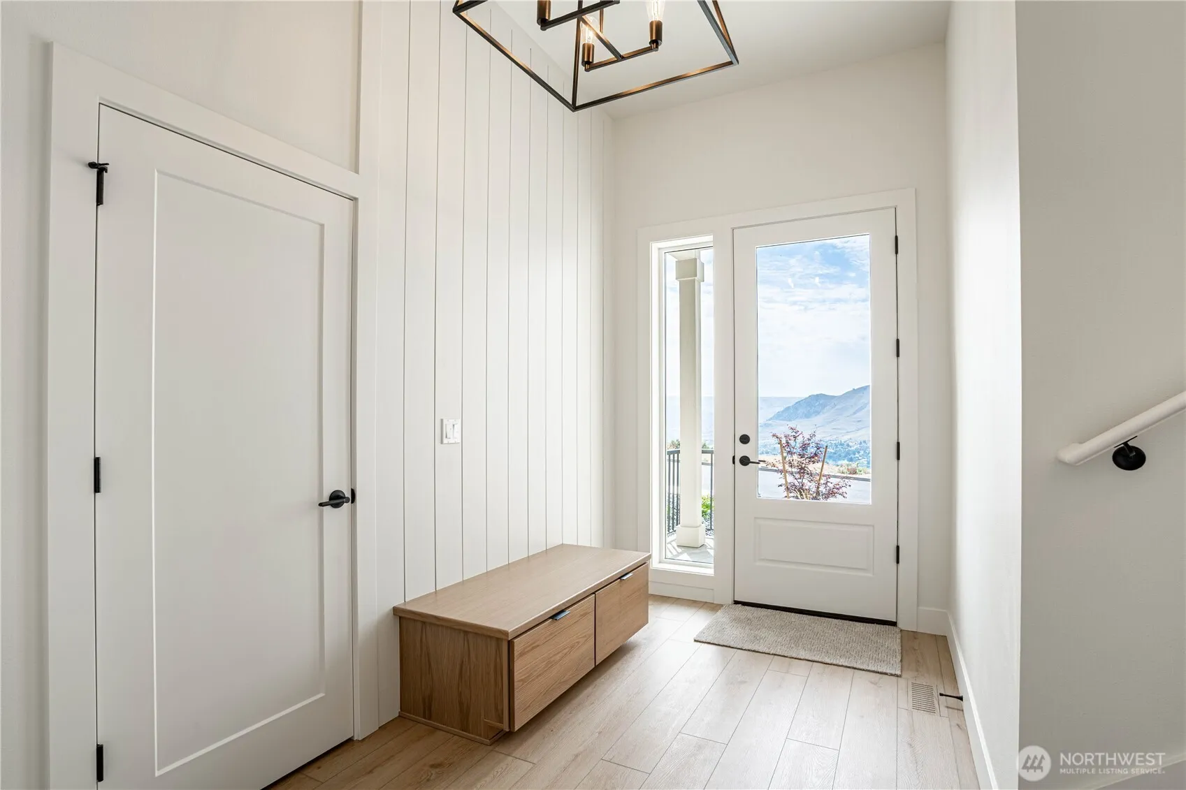 Property photo for 926 Long Drive, Chelan photo 5