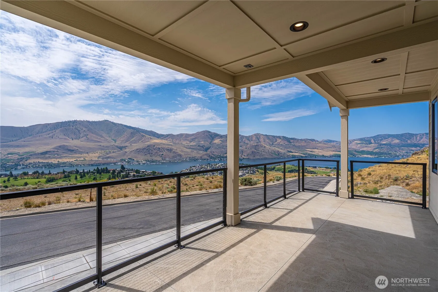 Property photo for 926 Long Drive, Chelan photo 2
