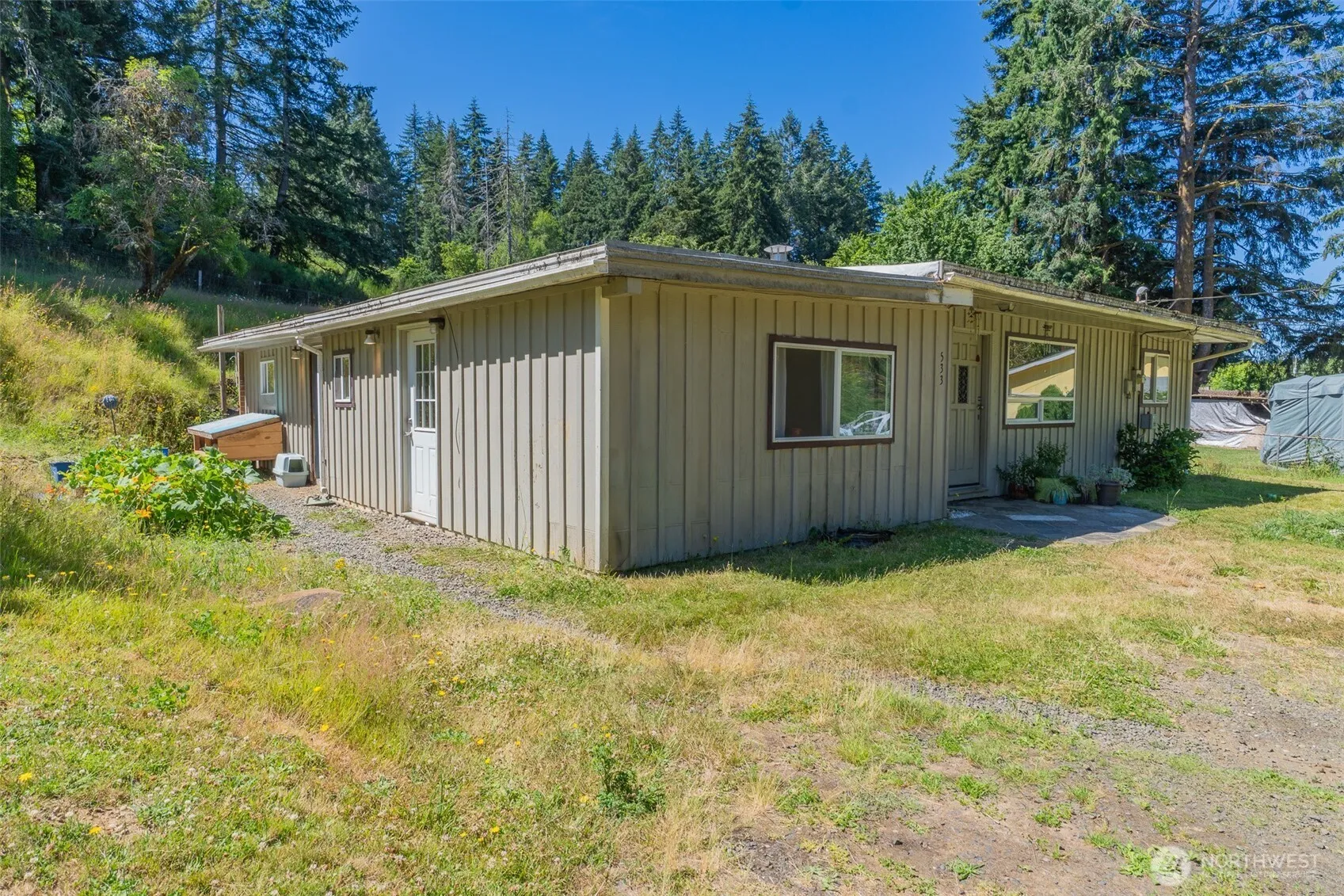 Property photo for 533 E Walnut Street, Shelton