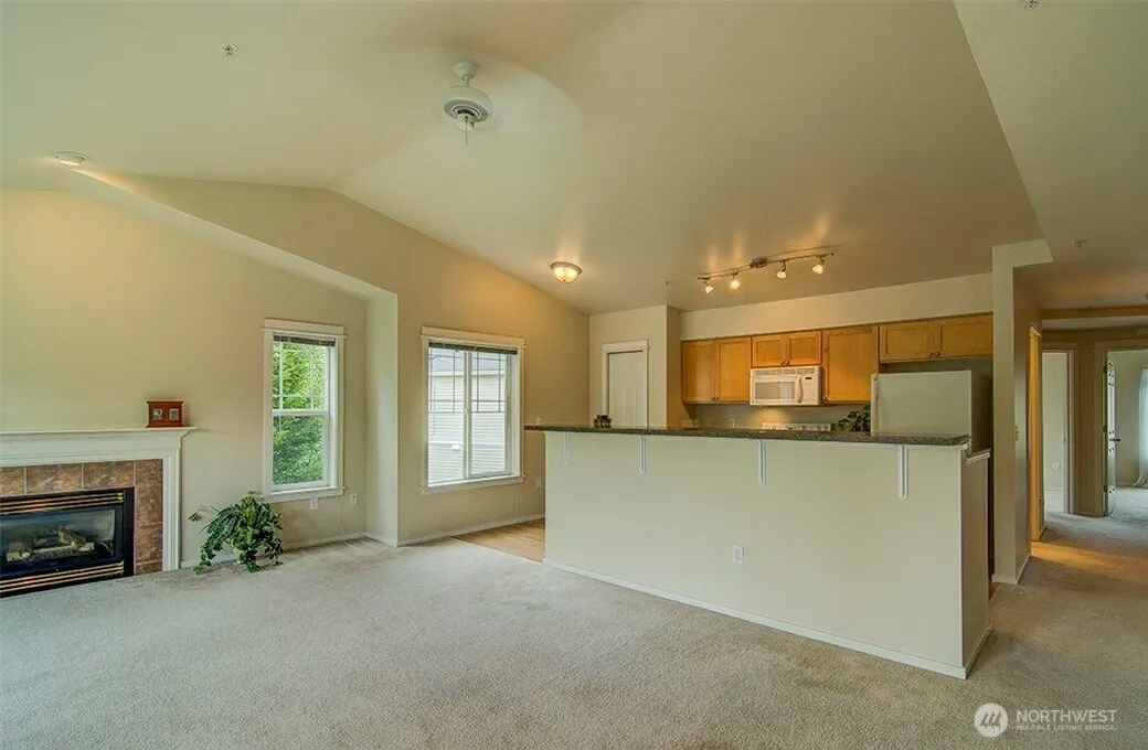 Property photo for 2009 196 Street Se #d304, Bothell photo 4