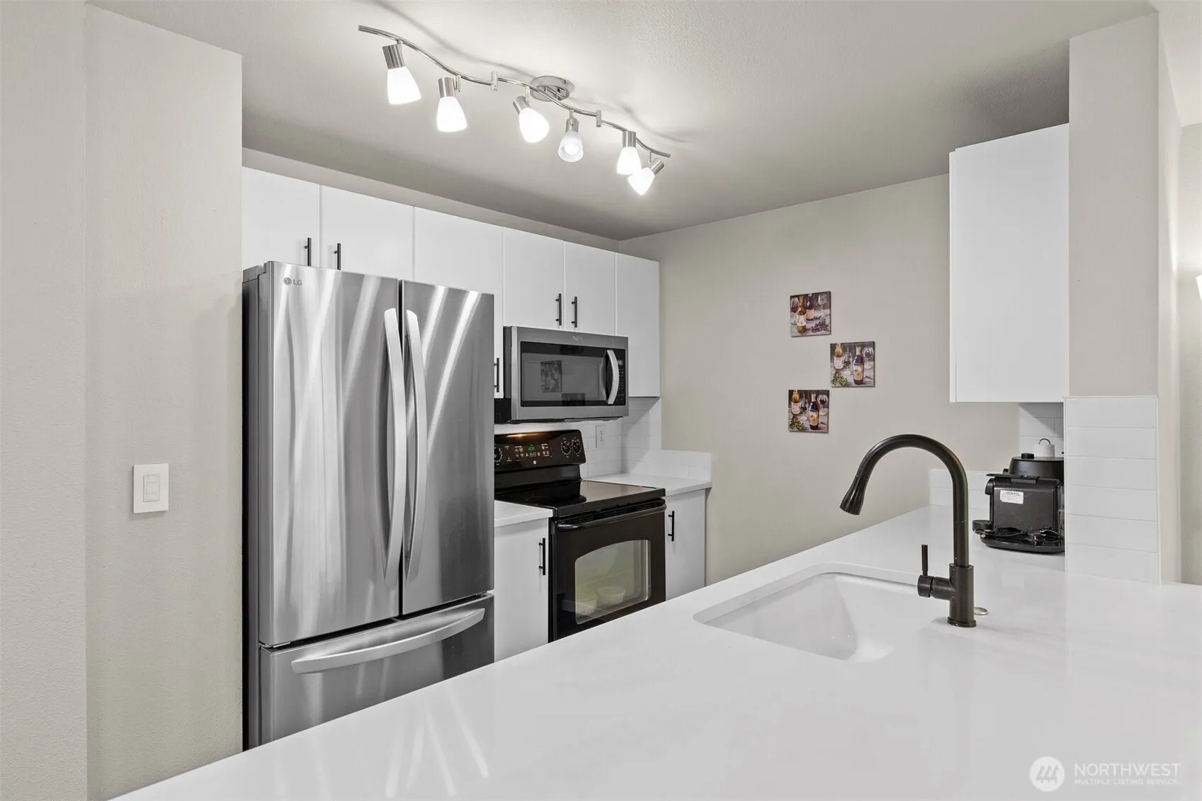 Property photo for 12404 E Gibson Road #k303, Everett photo 2