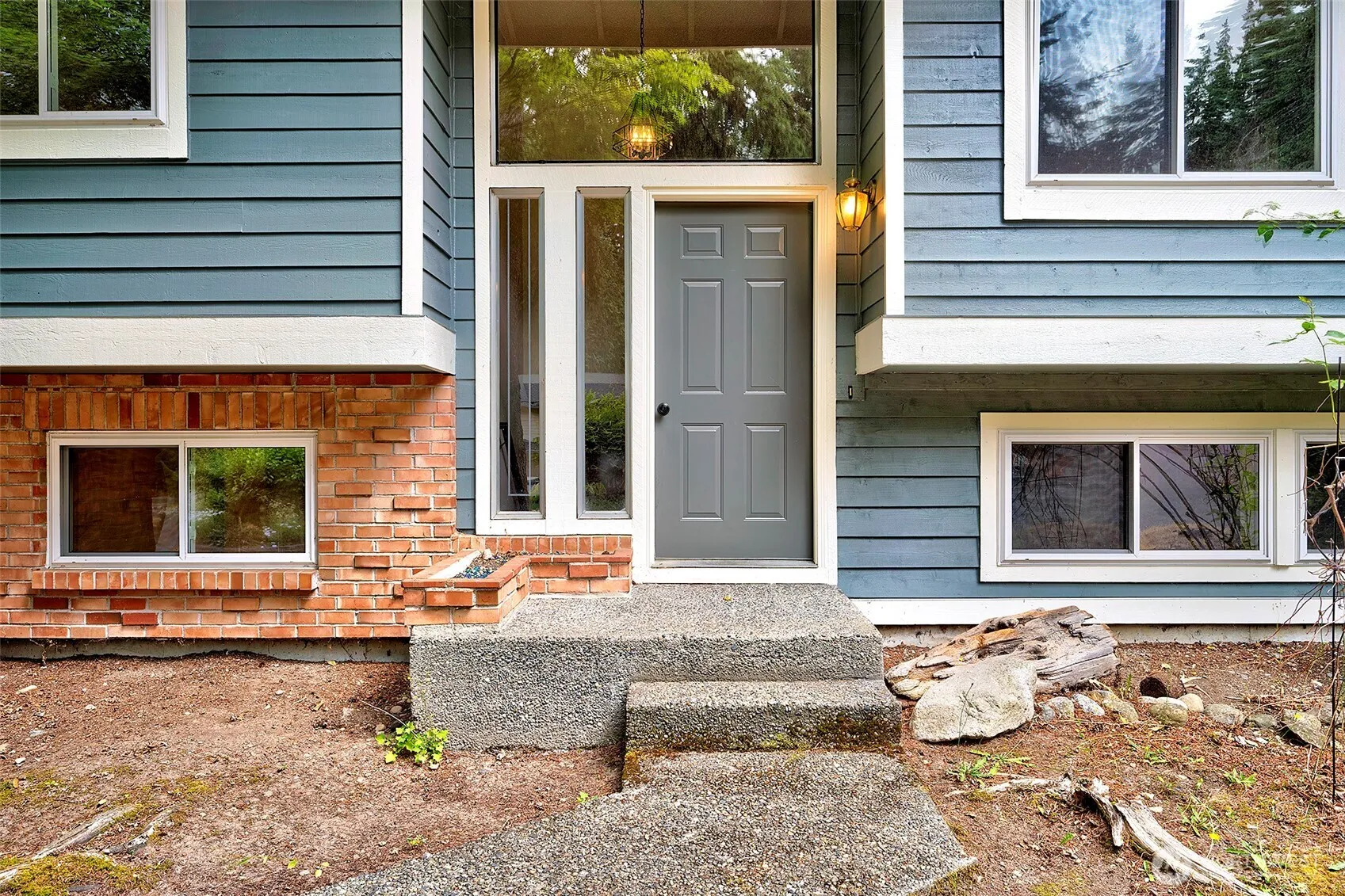 Property photo for 5927 147 Street Sw, Edmonds photo 3
