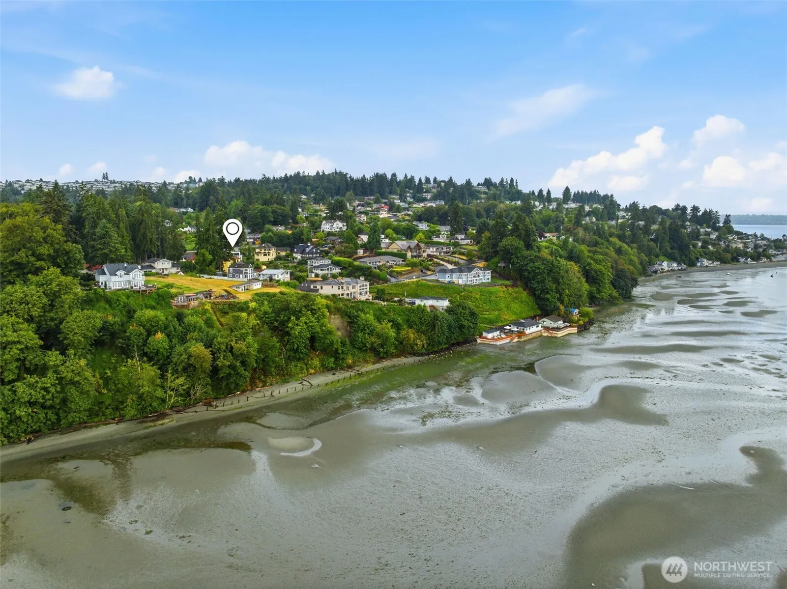 Property photo for 6718 Water Street Ne, Tacoma photo 3
