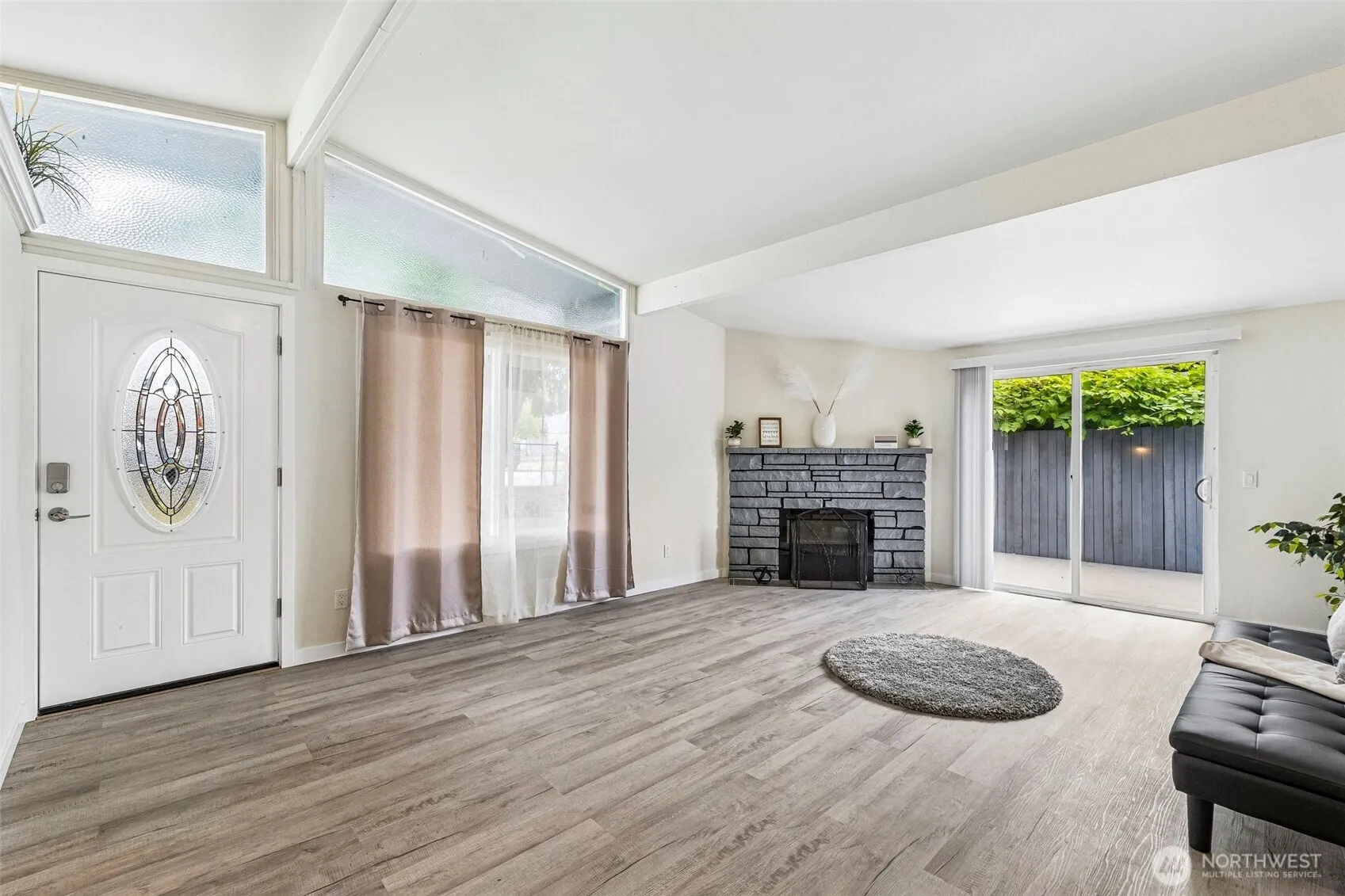 Property photo for 13039 24th Avenue S, Seattle photo 3