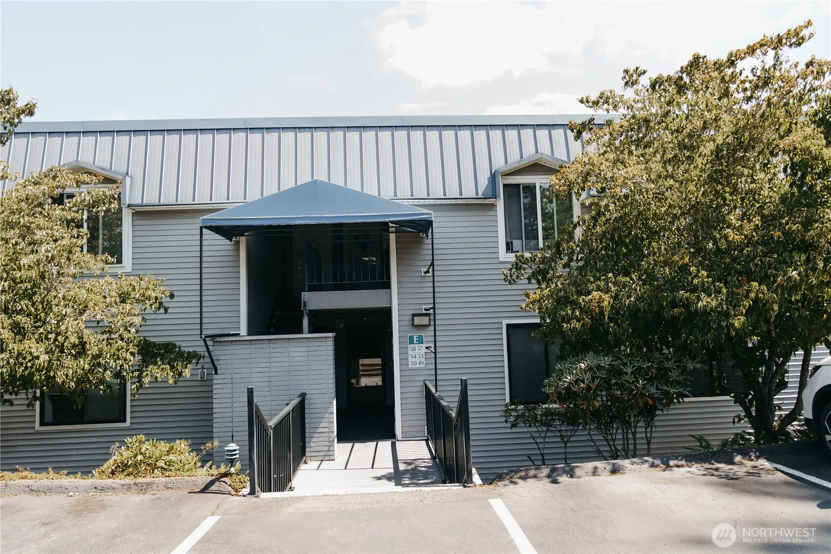 Property photo for 924 Shorewood Drive #49, Bremerton photo 2