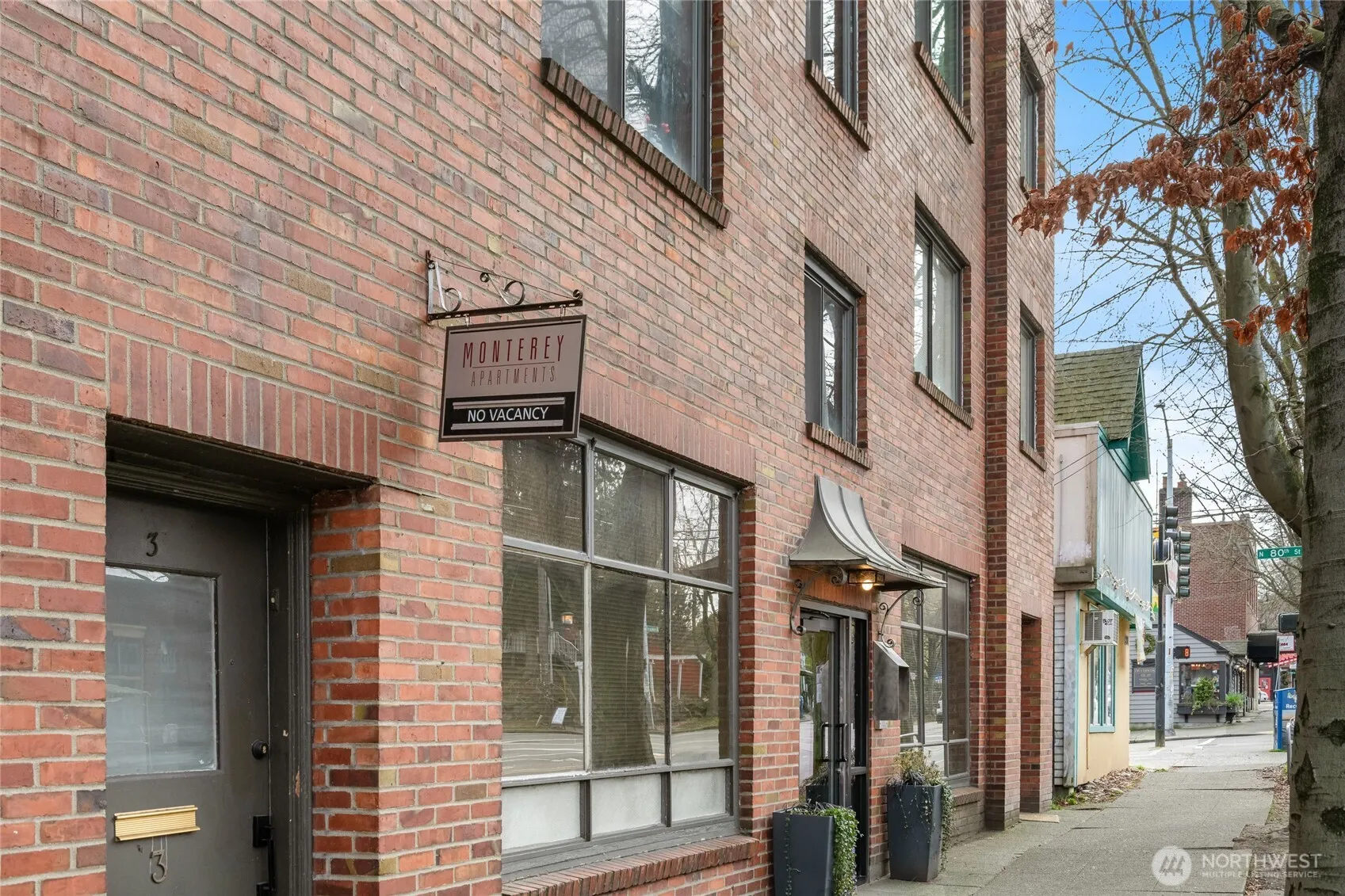 Property photo for 8008 Greenwood Avenue N, Seattle photo 3