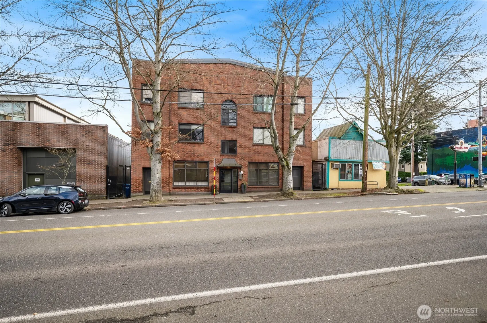 Property photo for 8008 Greenwood Avenue N, Seattle photo 2