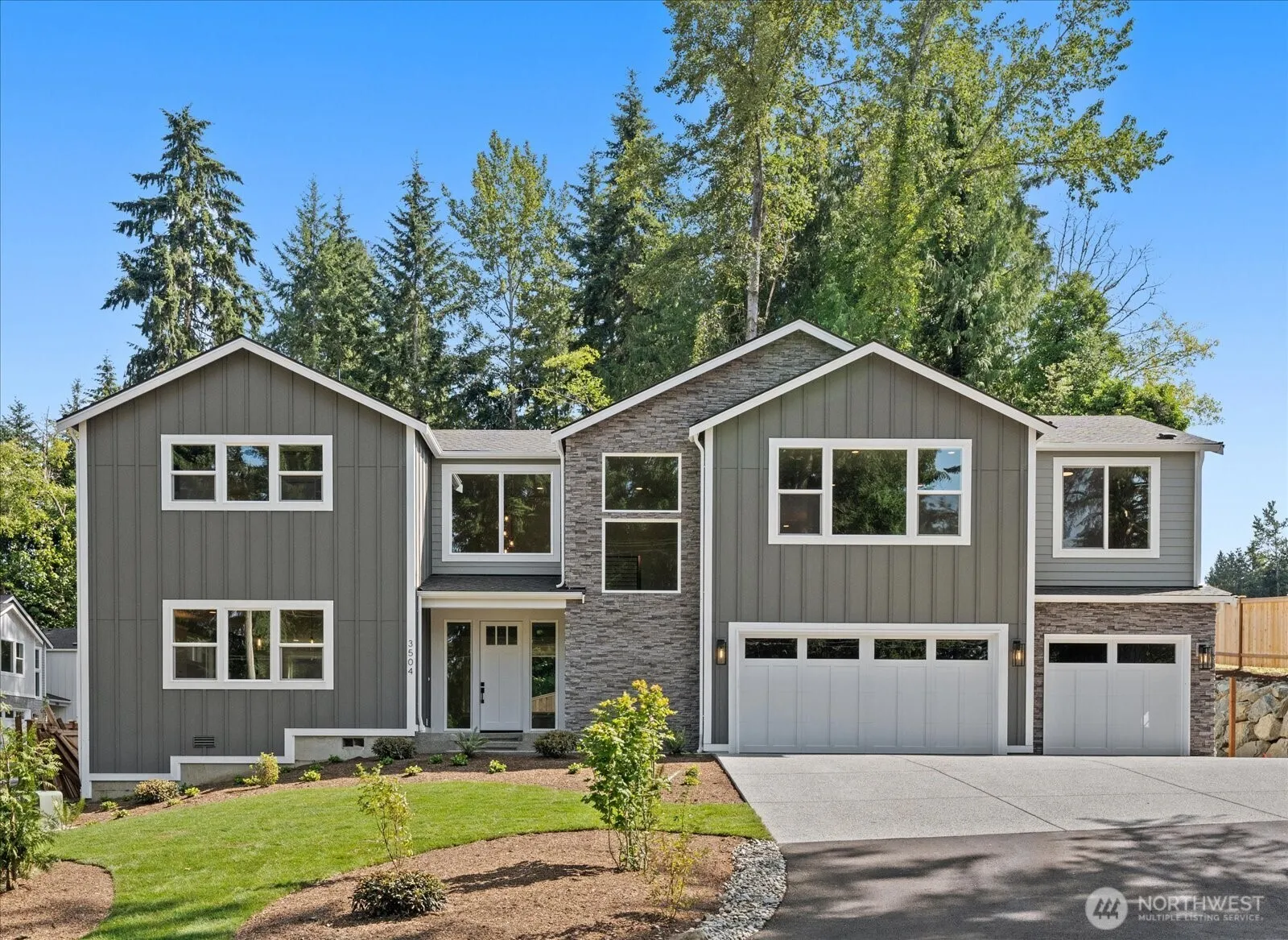 Property photo for 3504 Alaska Road, Brier