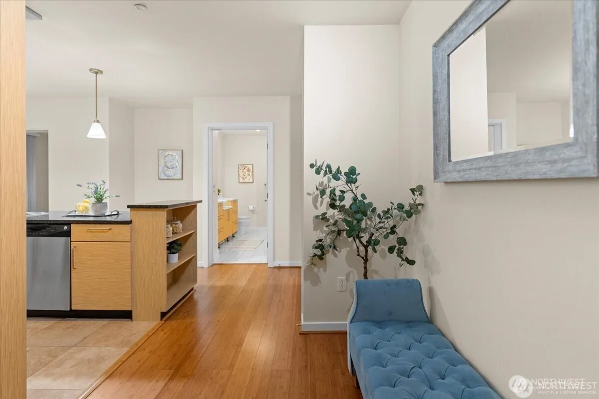Property photo for 1530 Nw Market Street #502, Seattle photo 3