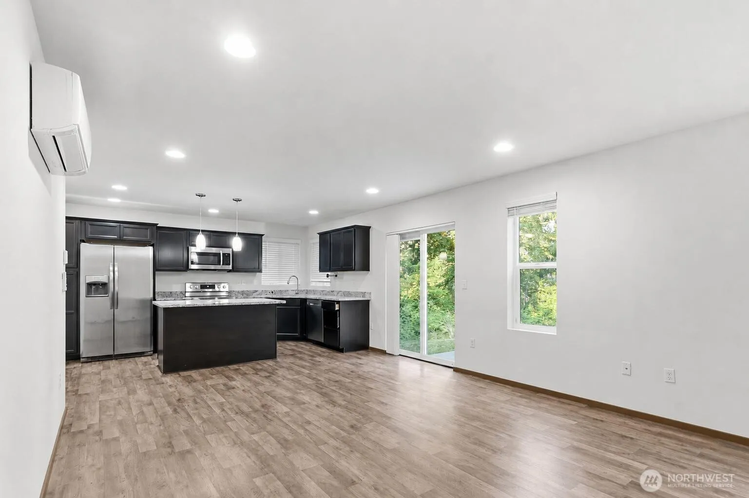 Property photo for 2111 Chesney Road E, Tacoma photo 5