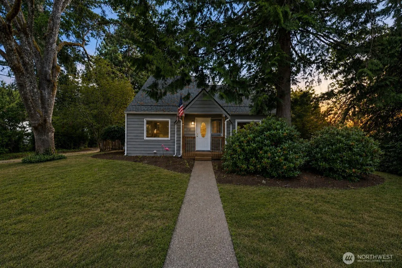 Property photo for 8123 Veterans Drive Sw, Lakewood
