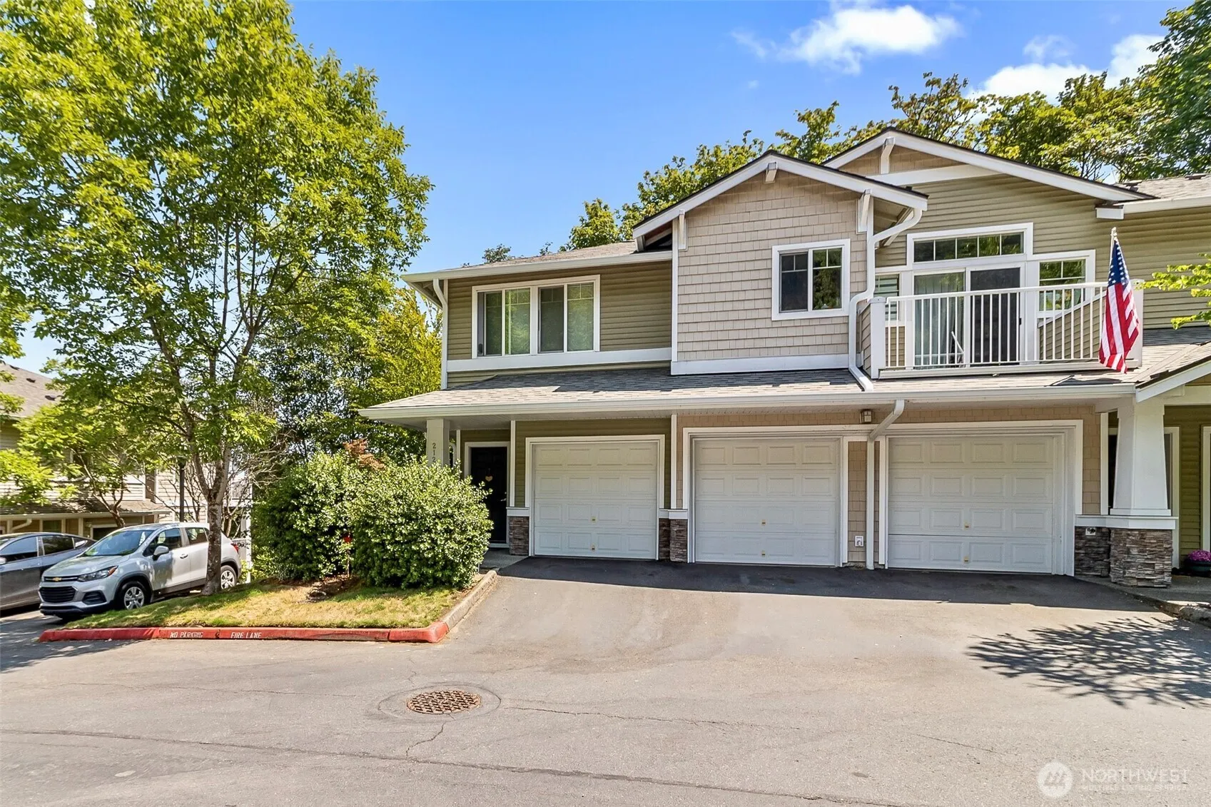 Property photo for 21250 40th Way S #b, Sea Tac