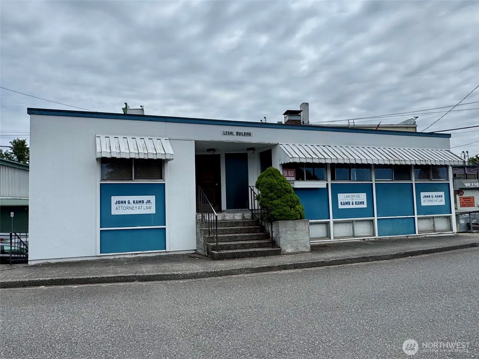 Property photo for 702 Main, Mount Vernon