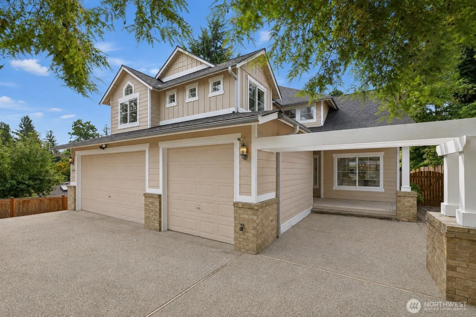 Property photo for 14805 Old Redmond Road, Redmond photo 2