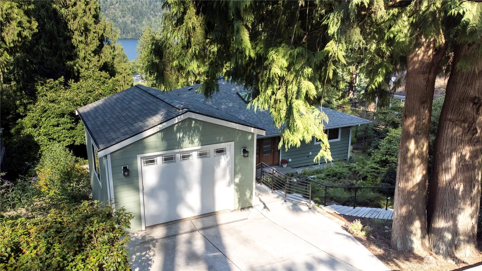 Property photo for 44 Windward, Bellingham photo 3