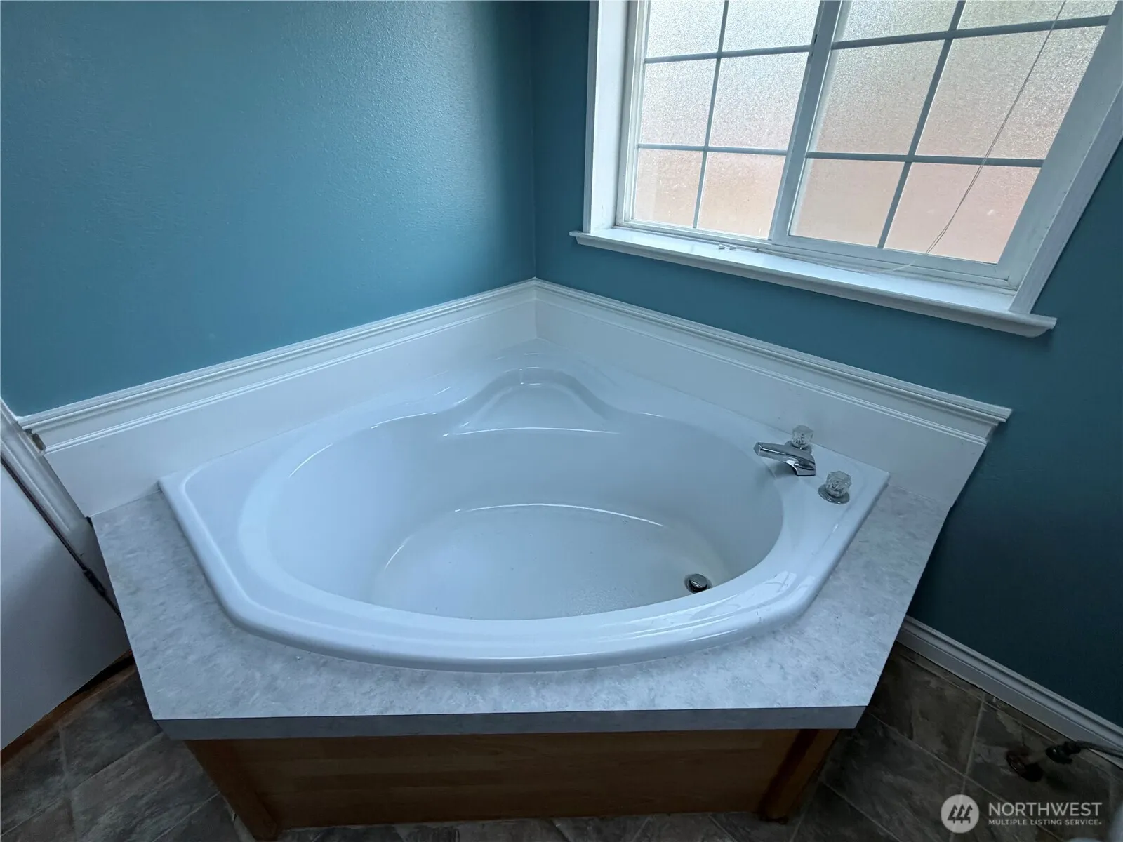 Property photo for 13217 9th Avenue Ct E, Tacoma photo 5