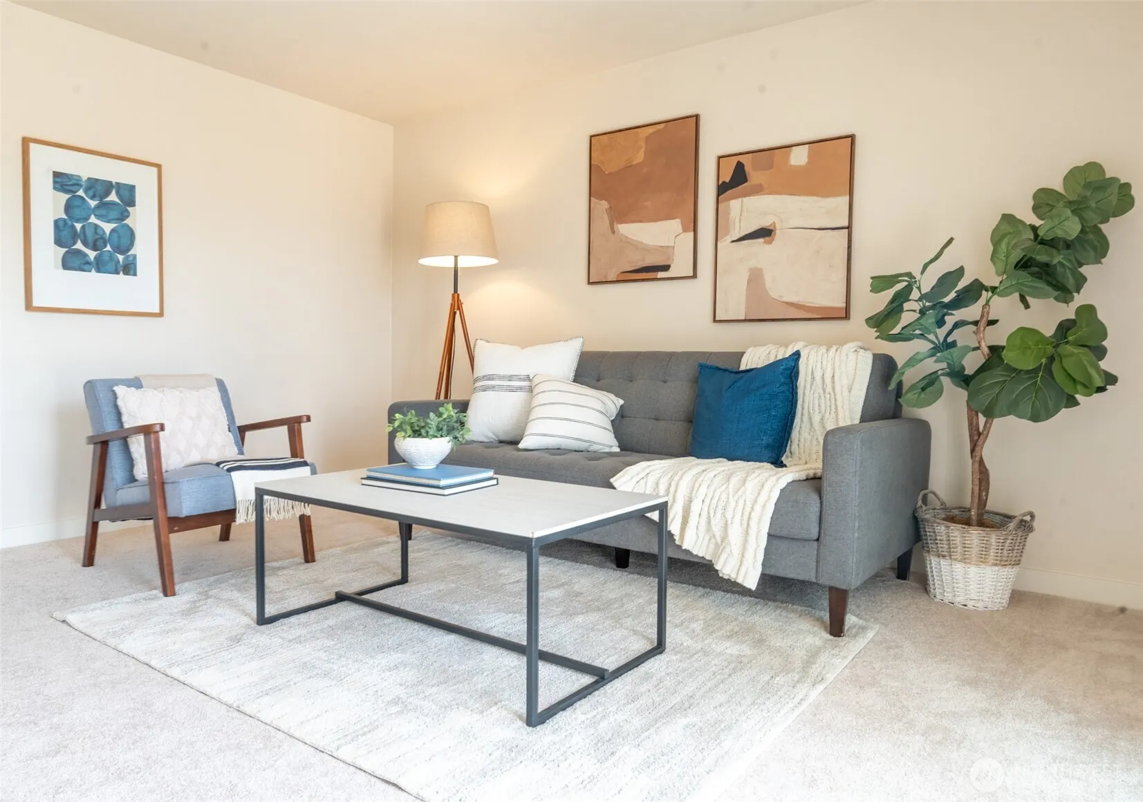 Property photo for 10744 Greenwood Avenue N #302, Seattle photo 2