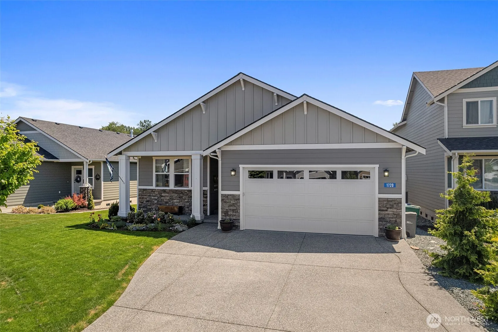 Property photo for 1720 River Walk Lane, Burlington photo 3