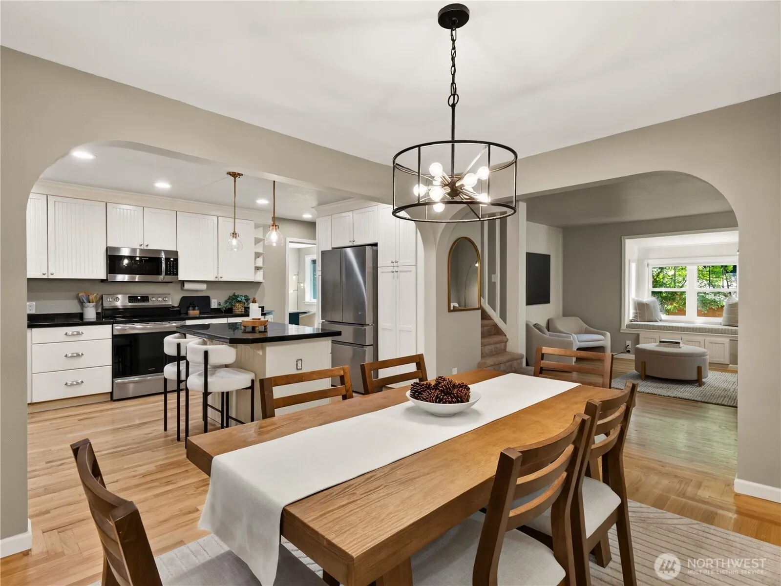 Property photo for 420 222nd Avenue Ne, Sammamish photo 3
