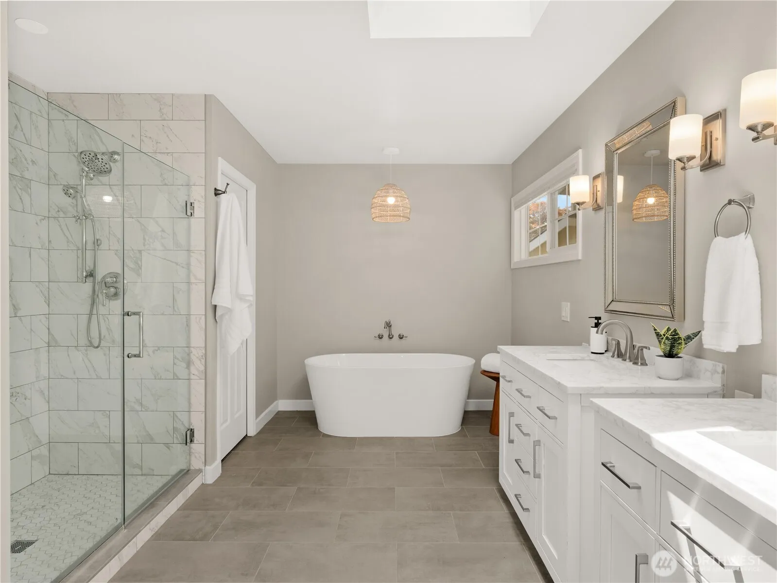Property photo for 23420 Se 28th Court, Sammamish photo 5