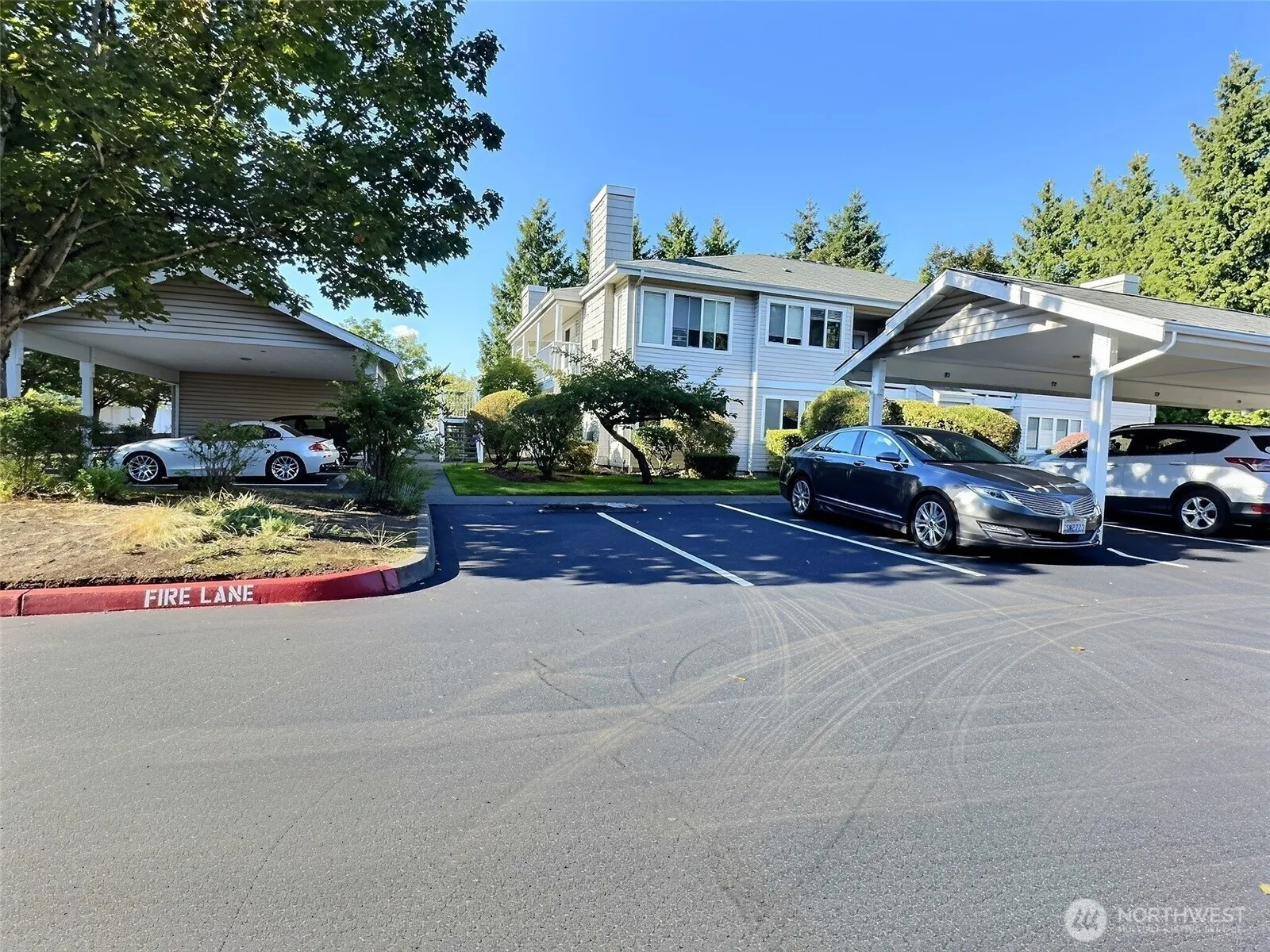 Property photo for 11130 Se 208th Street #b204, Kent photo 2