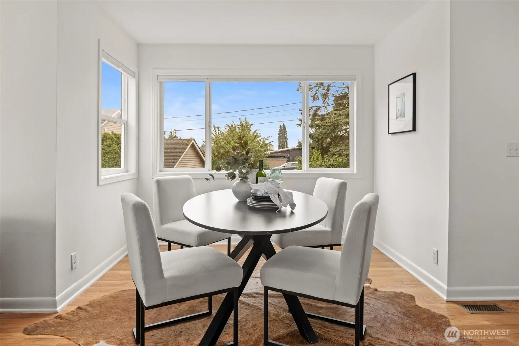 Property photo for 10835 35th Avenue Sw, Seattle photo 5