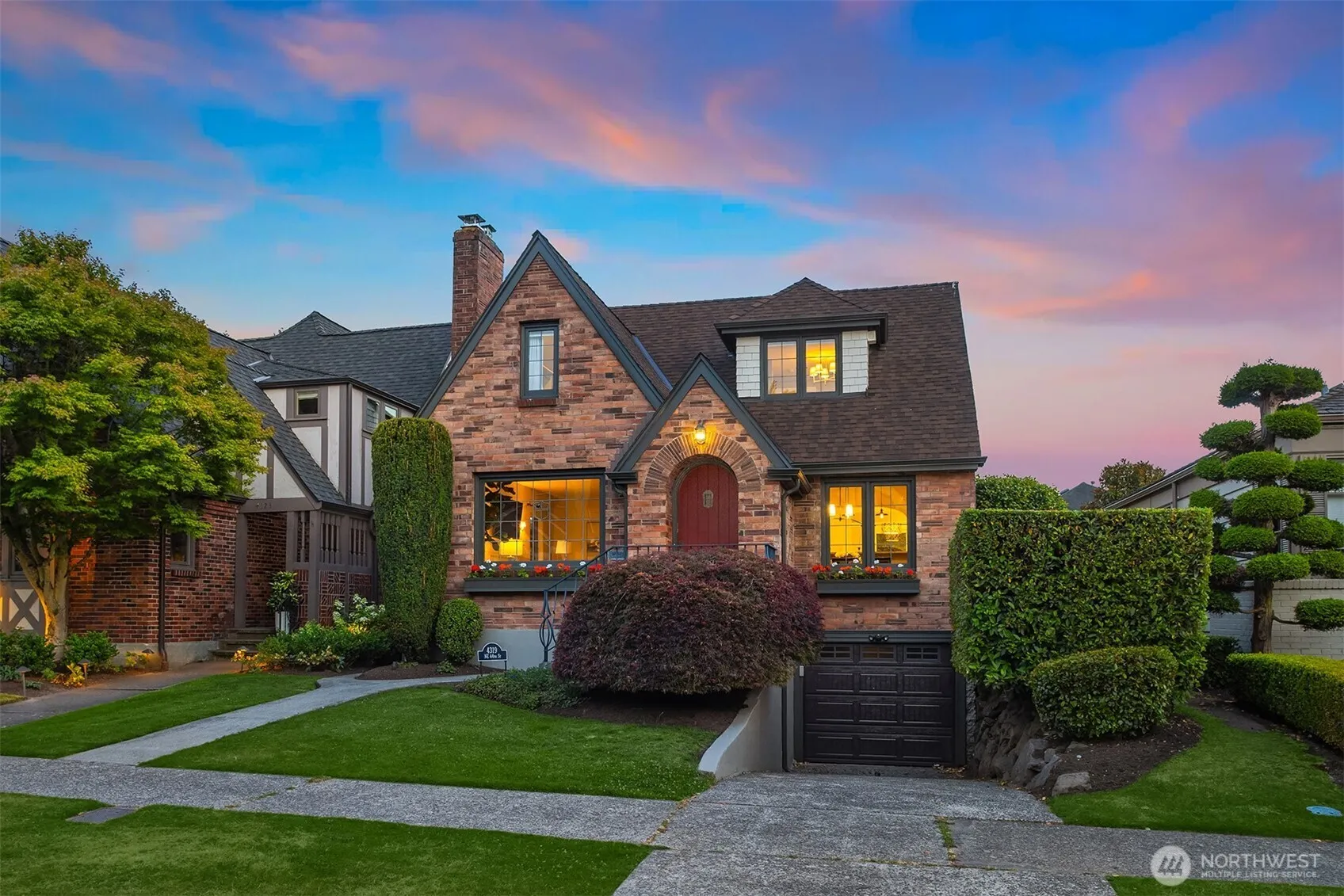 Property photo for 4319 Ne 44th Street, Seattle