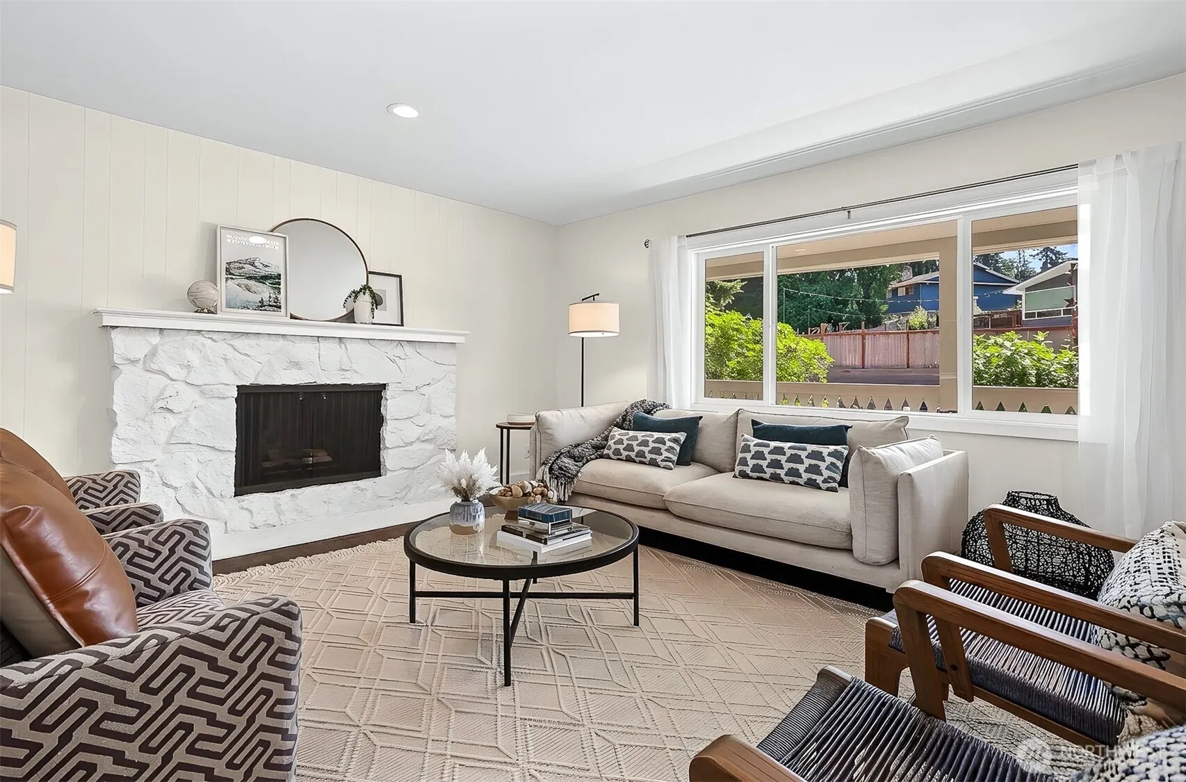 Property photo for 9652 42nd Avenue Ne, Seattle photo 5