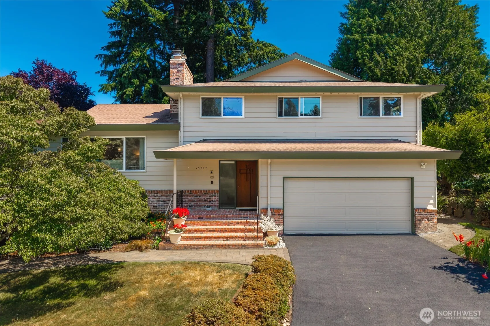 Property photo for 15734 14th Avenue Sw, Burien photo 2