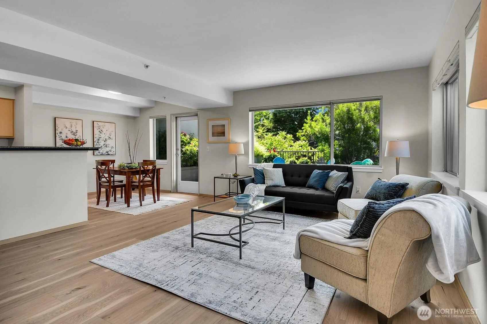 Property photo for 425 23rd Avenue S #a006, Seattle photo 4