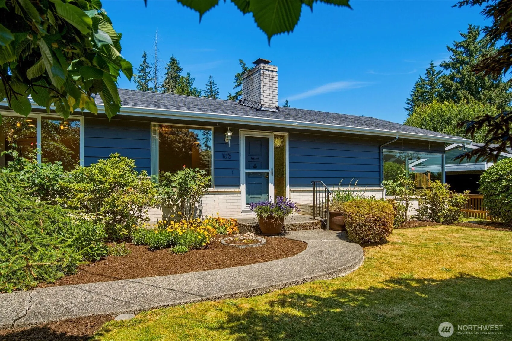 Property photo for 105 161st Street Se, Bothell photo 2