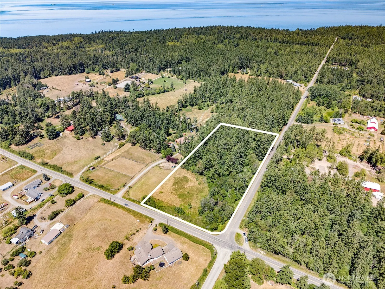 Property photo for 2190 Hastings Avenue W, Port Townsend photo 3