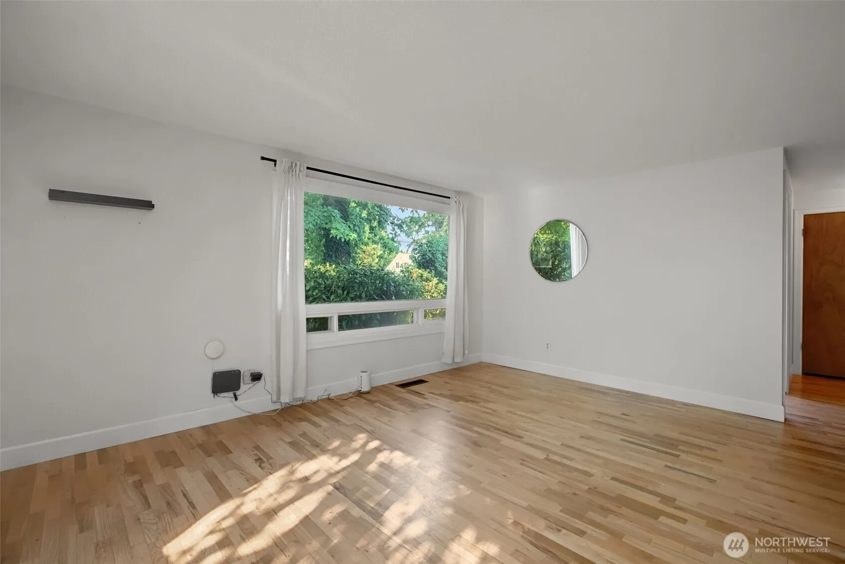 Property photo for 18806 4th S, Burien photo 5