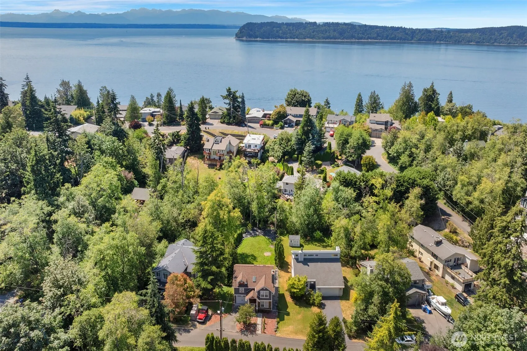 Property photo for 10128 63rd Place W, Mukilteo photo 4