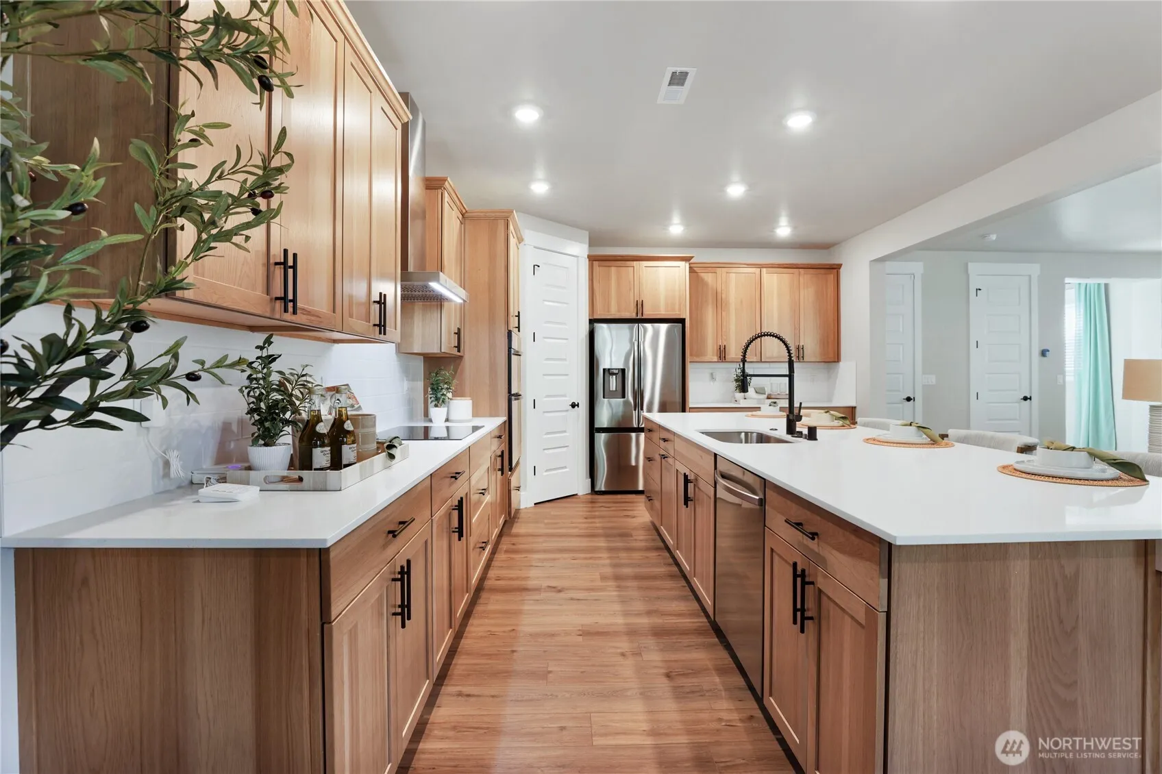 Property photo for 32150 Grand Avenue Se, Black Diamond photo 2