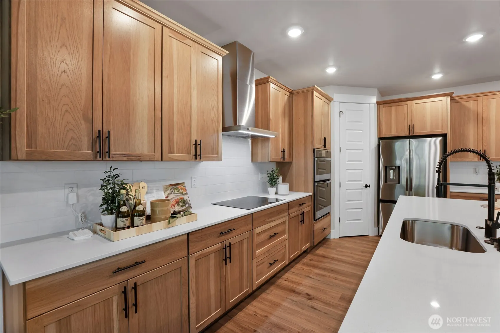 Property photo for 32150 Grand Avenue Se, Black Diamond photo 5