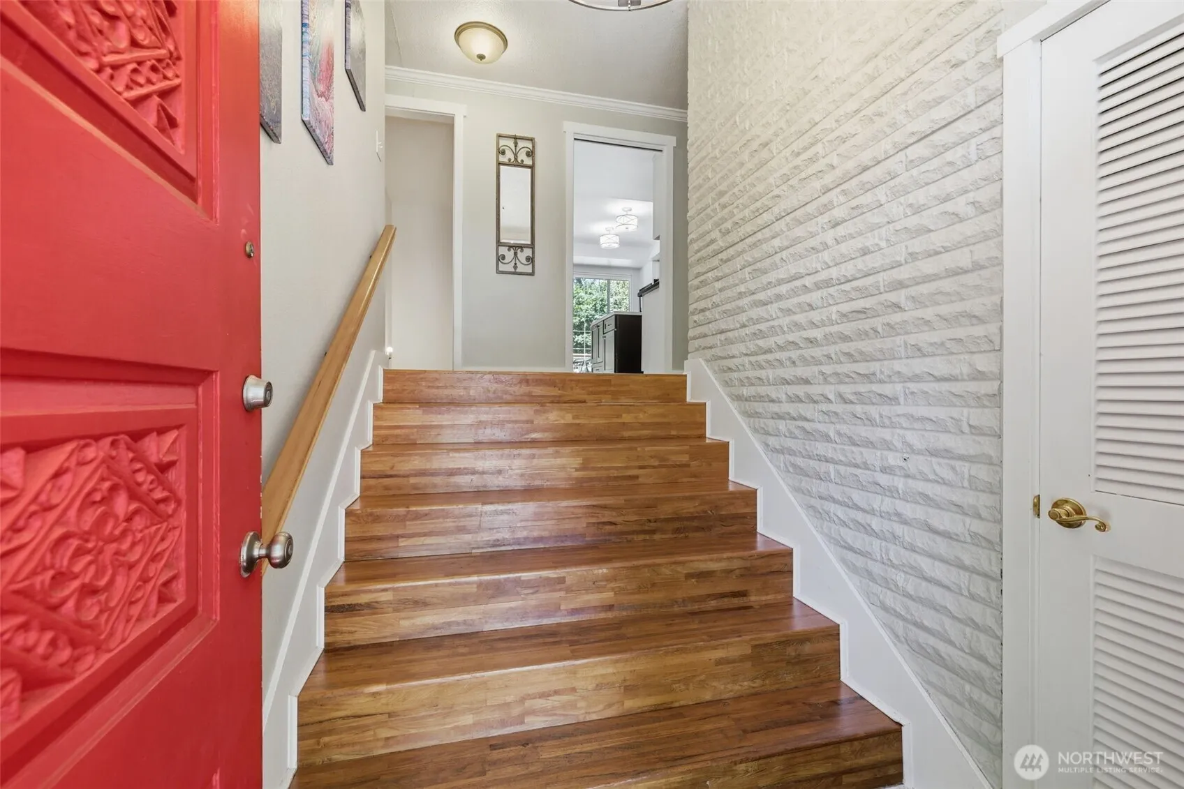 Property photo for 7221 Topaz Court Sw, Lakewood photo 4