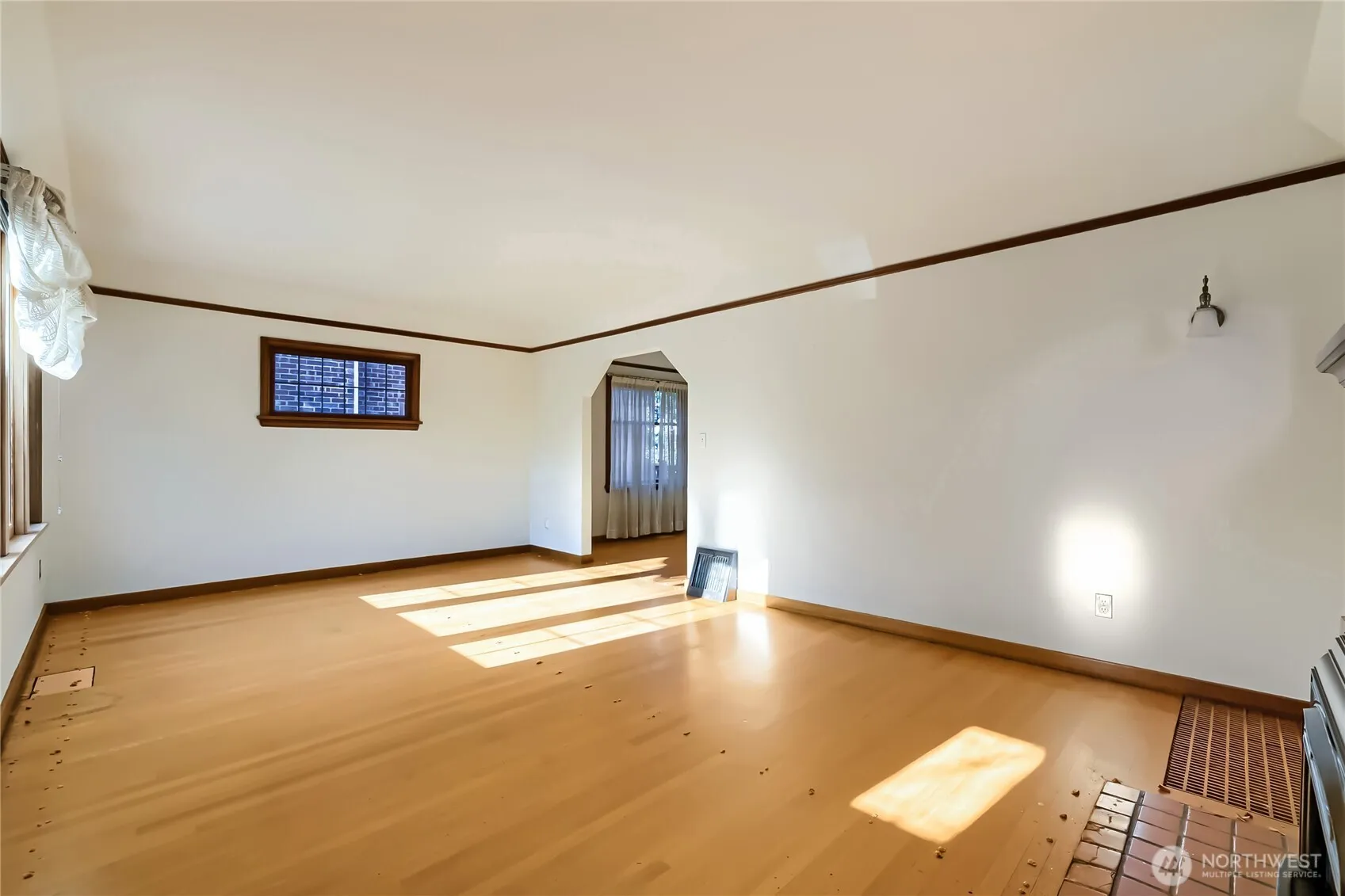 Property photo for 8042 18th Avenue Ne, Seattle photo 5