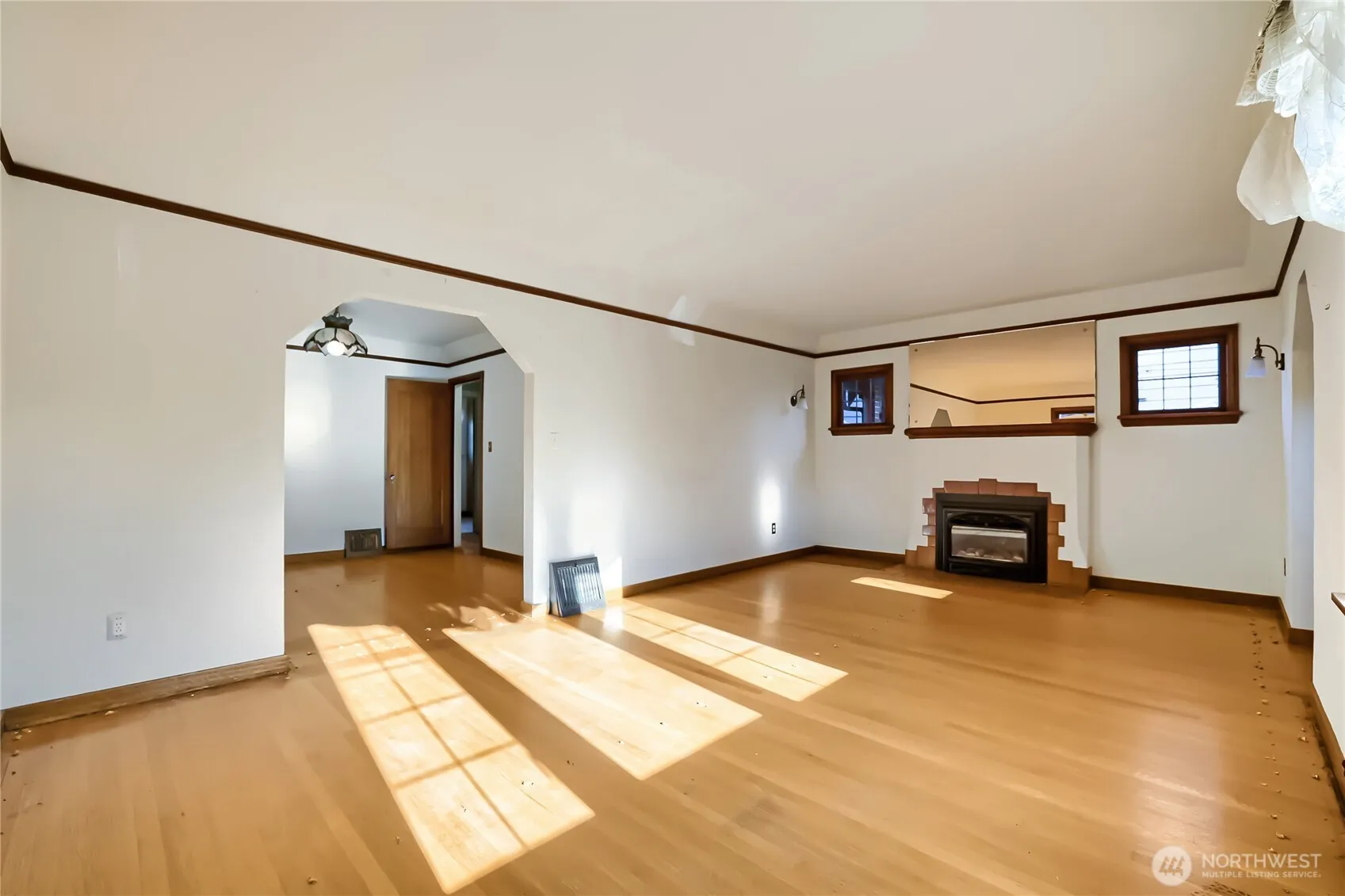 Property photo for 8042 18th Avenue Ne, Seattle photo 3