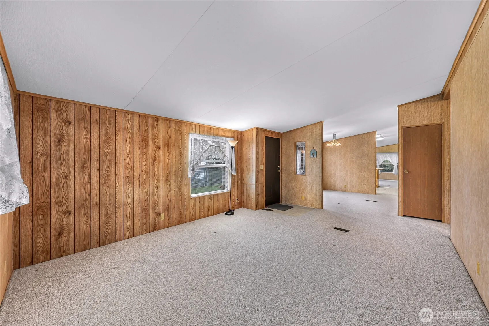 Property photo for 1710 N 33rd Place, Mount Vernon photo 5