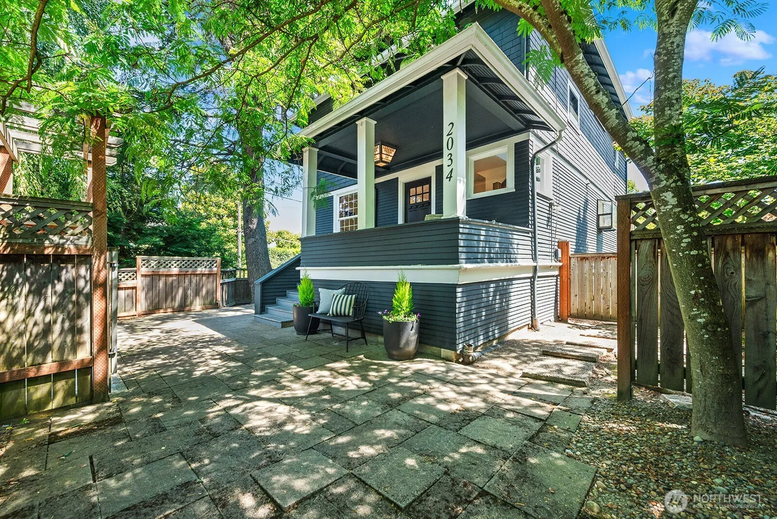 Property photo for 2034 Federal Avenue E, Seattle photo 2