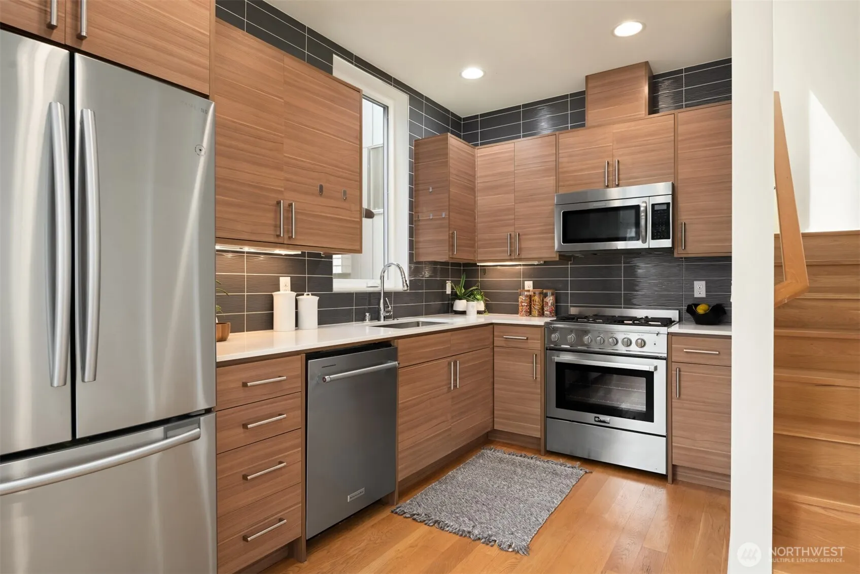 Property photo for 3924 Linden Avenue N, Seattle photo 5
