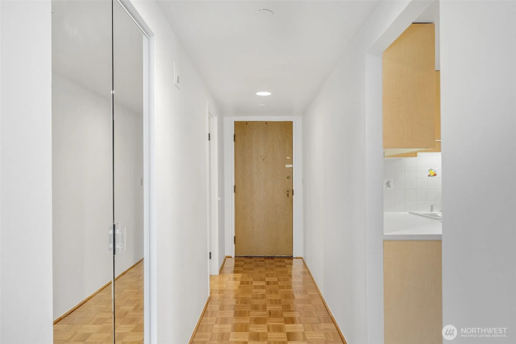 Property photo for 1101 Seneca Street #402, Seattle photo 5