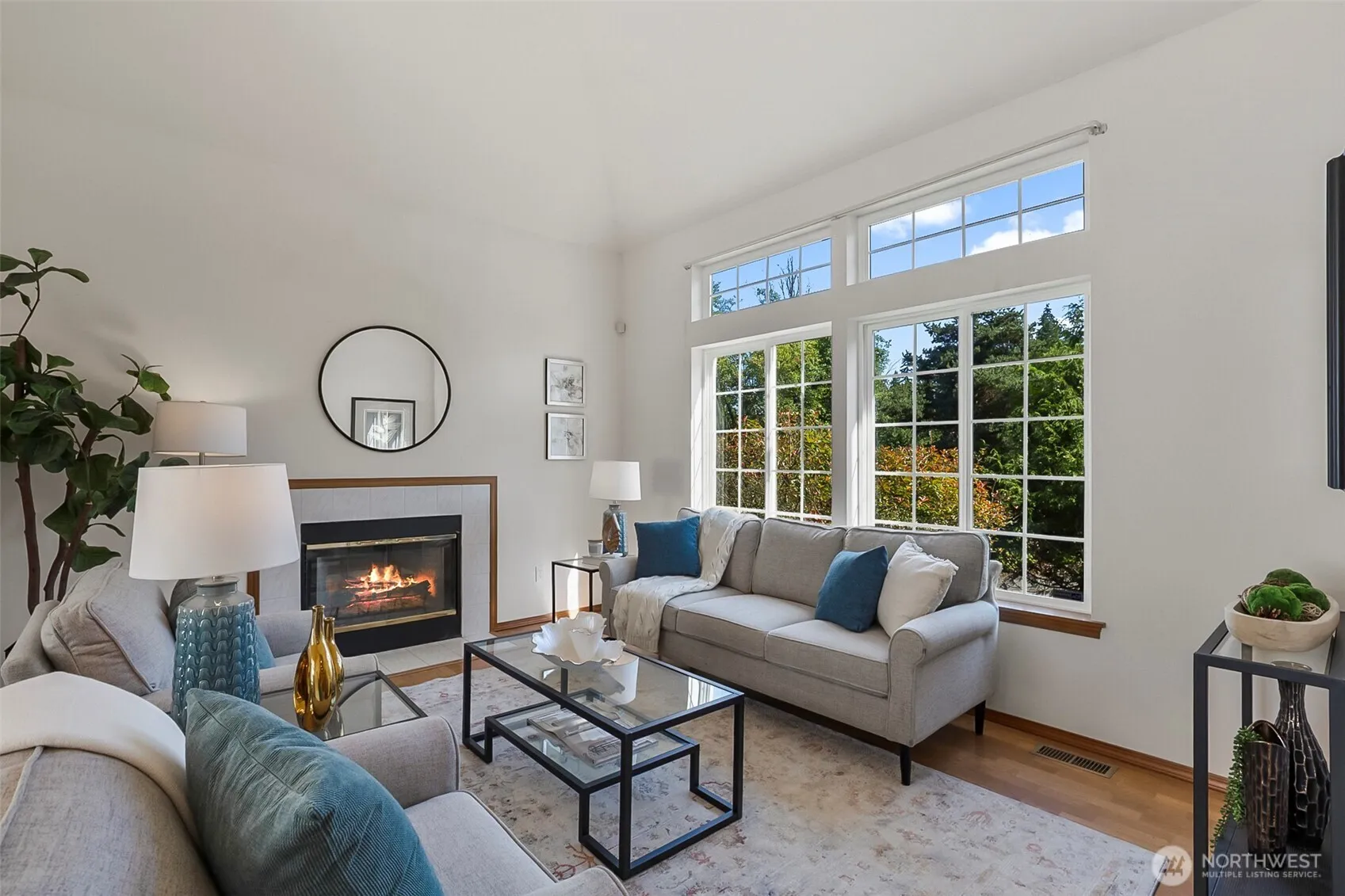Property photo for 8721 128th Avenue Ne, Kirkland photo 2