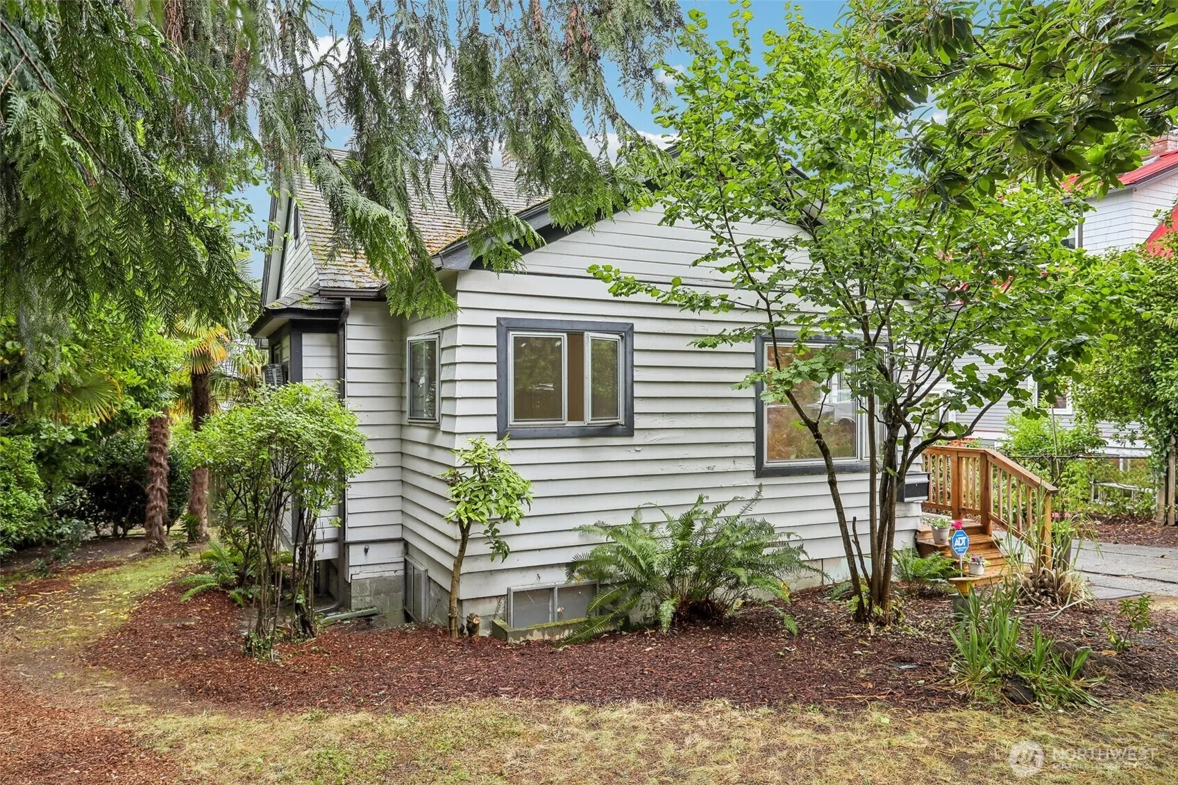 Property photo for 1807 30th Avenue S, Seattle photo 5