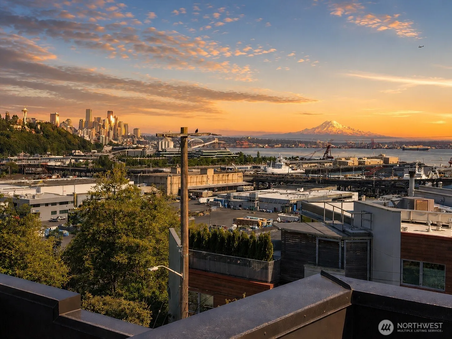Property photo for 2310 W Newton Street, Seattle